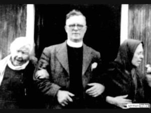 Duncan Campbell with Peggy and Christine Smith